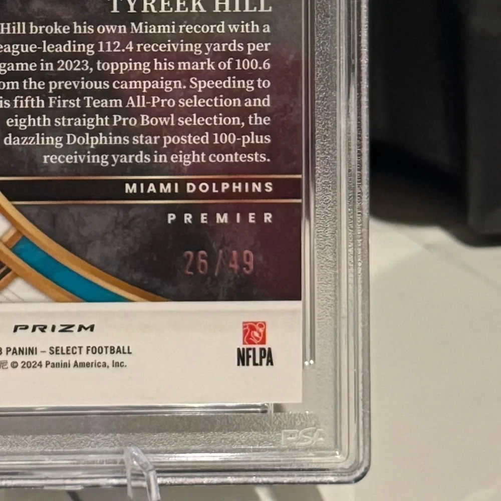 2023 Panini Select Tyreek Hill Red Disco Prizm Card /49. PSA 9. Miami dolphins - Picture 3 of 3